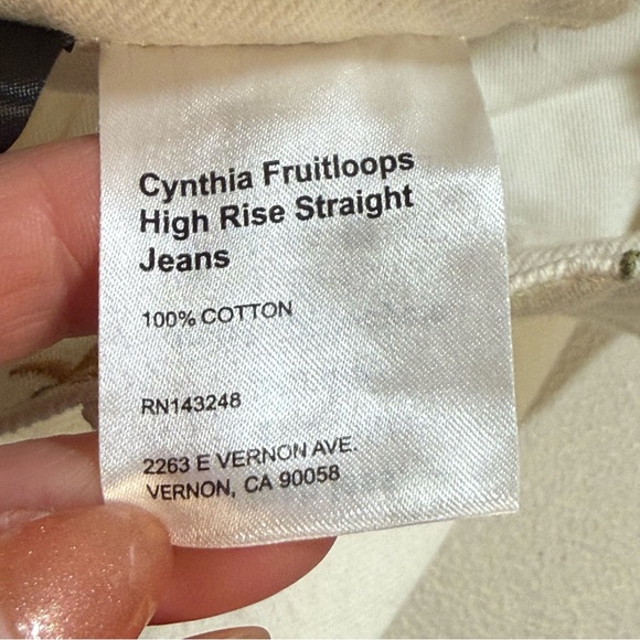 Reformation Cynthia Fruitloops embroidered jeans Vintage white size 23 cottage - Picture 8 of 13